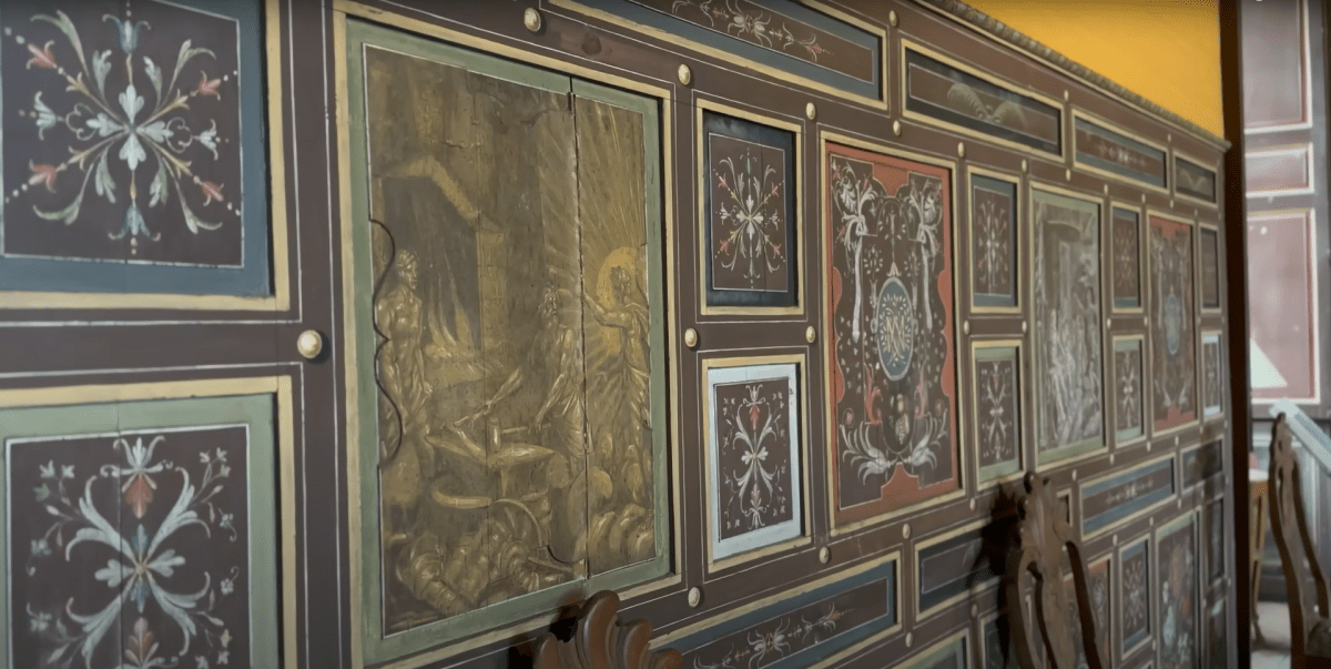 Chateau de Gizeux tulips